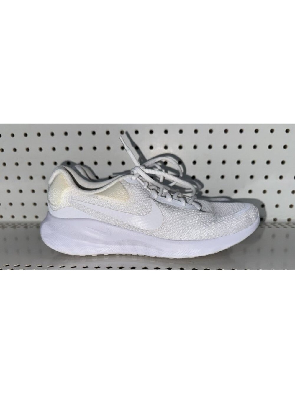 Nike Revolution 7 Womens Athletic Running Shoes Size 7.5 Triple White FB2208-100